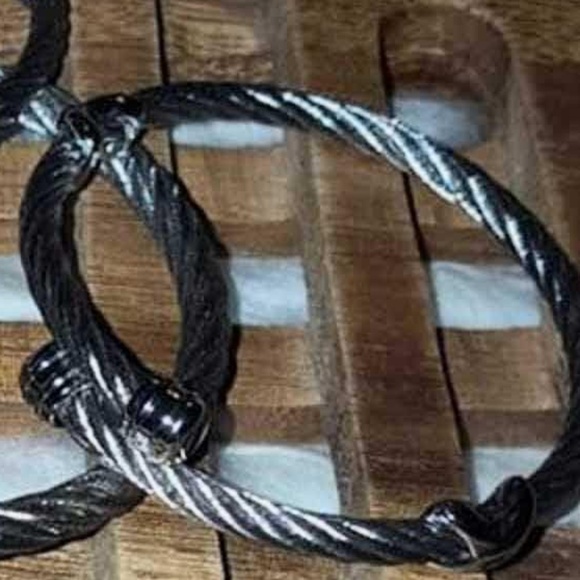 Cable bracelet - stainless steel with crystals - Picture 3 of 3